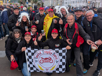 Manu e il suo team sull'Isola di Man